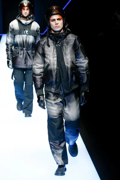 Look 5